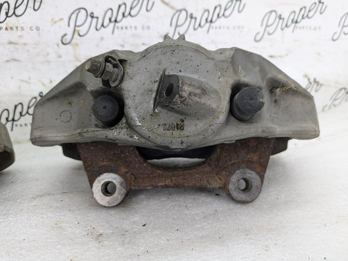 BMW E90 E91 E92 E93 335xi Front Calipers Set Pair