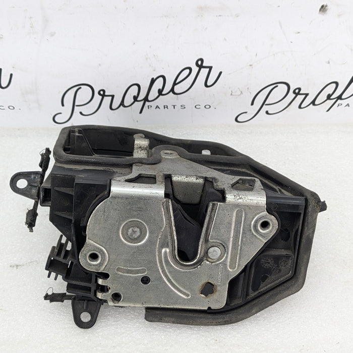 BMW M2 M3 M4 M5 X3 X4 X5 Front Right Door Lock Actuator 7167074 / 51217202146