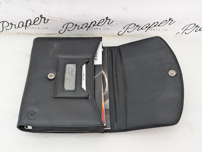 BMW F22 228xi French Language Owners Manuals & Leather Case 8833313 *NOTE*