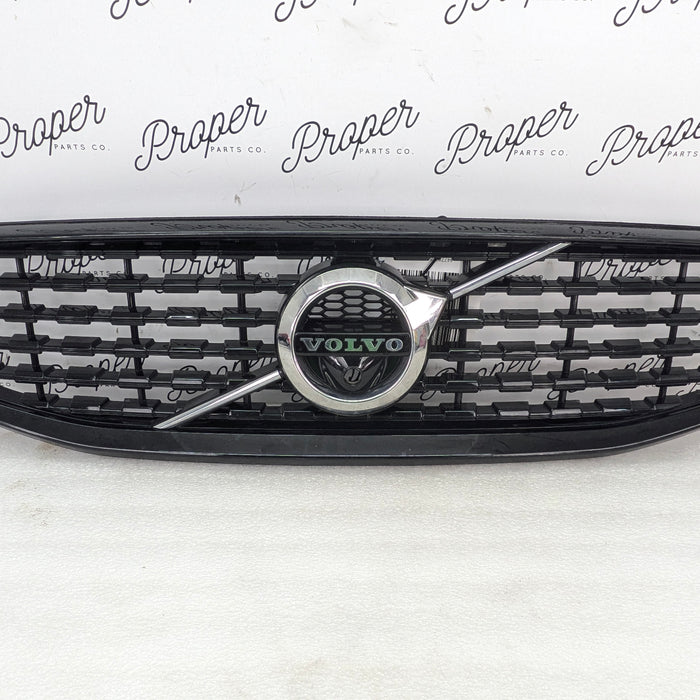 2021 Volvo V60 T6 R-Design Front Bumper Black Upper Grille 32132220