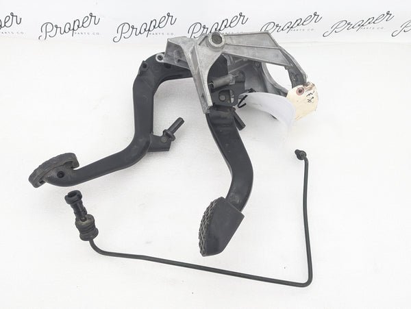 BMW E92 E93 E90 M3 Manual Transmission Clutch & Brake Pedal Assembly 6761310/35316761310