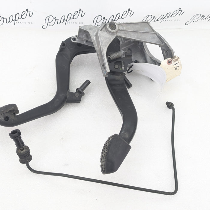 BMW E92 E93 E90 M3 Manual Transmission Clutch & Brake Pedal Assembly 6761310/35316761310