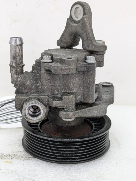 BMW E93 E90 E92 335i 335xi N55 Power Steering Pump 7582947/7564503