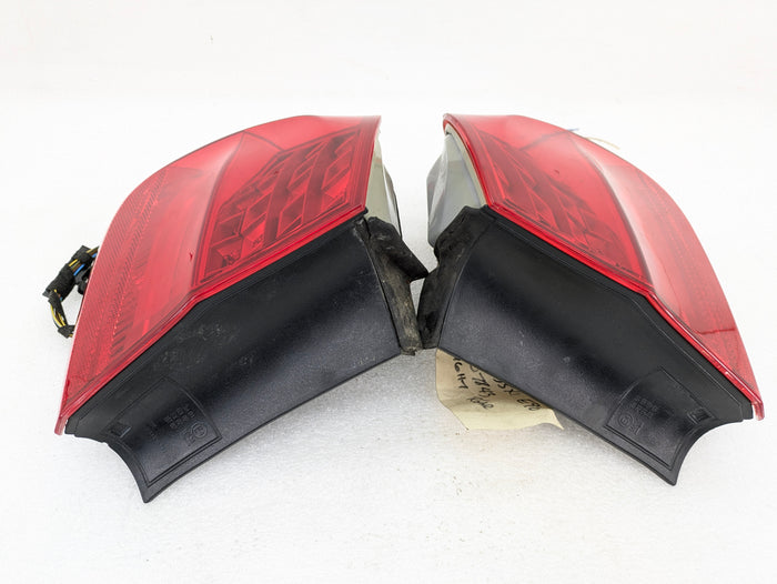 BMW E90 LCI Sedan 335xi 328xi Rear Tail Light Left Right Inner Outer Set 218402/218401