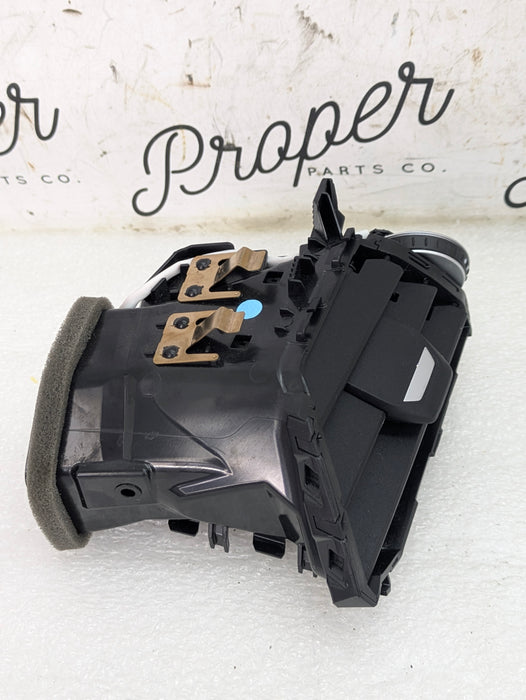 BMW G22 G23 G20 G26 430ix 330ix 330ex Right/Passenger Side Dashboard Air Vent 6848618