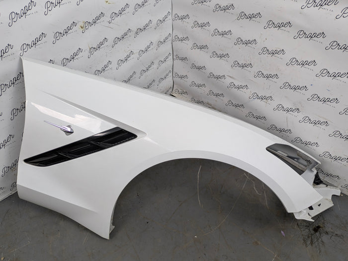 Chevrolet C7 Corvette Stingray Front Right/Passenger Side Fender Arctic White (G8G) *DAMAGED*