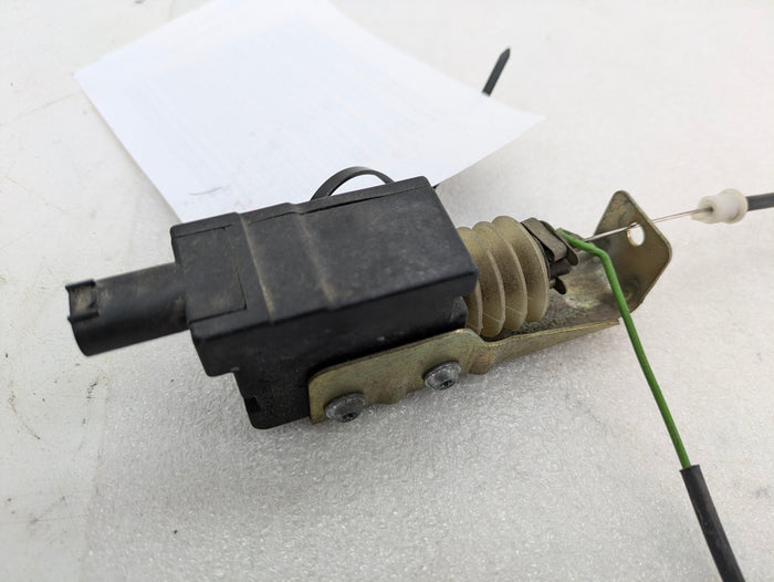 BMW Z3 M Roadster/M Coupe Fuel Door Lock Actuator & Cable 8410575