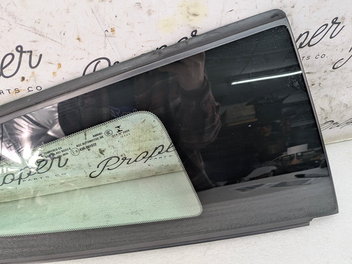 Chevrolet C7 Corvette Stingray Z51 Rear Right/Passenger Side Quarter Window Glass 84250099