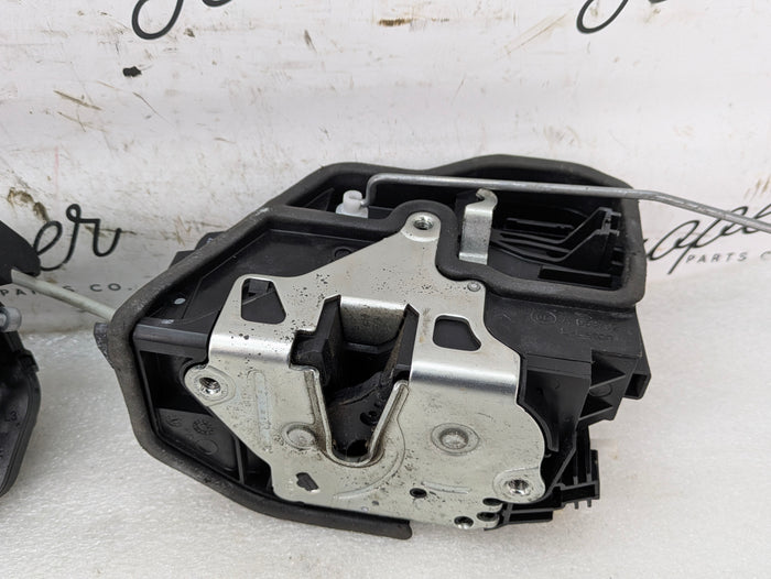 BMW F32 F33 F82 430xi 440xi 435xi 428xi M4 Left/Driver Side Door Lock Actuator & Handle Carrier 7229461