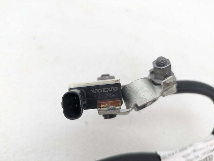 2021 Volvo V60 T6 R-Design Negative Battery Cable & Terminal 31652054/31376758