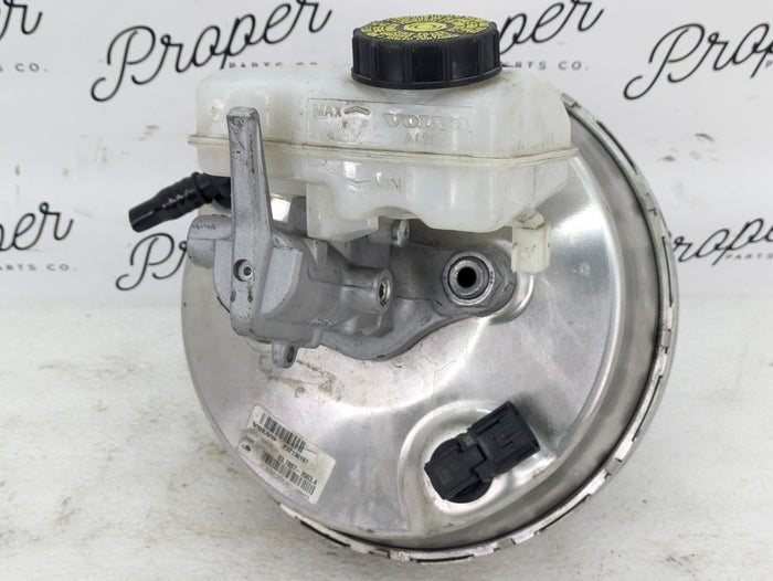 2021 Volvo V60 T6 R-Design Power Brake Booster & Master Cylinder 32130197