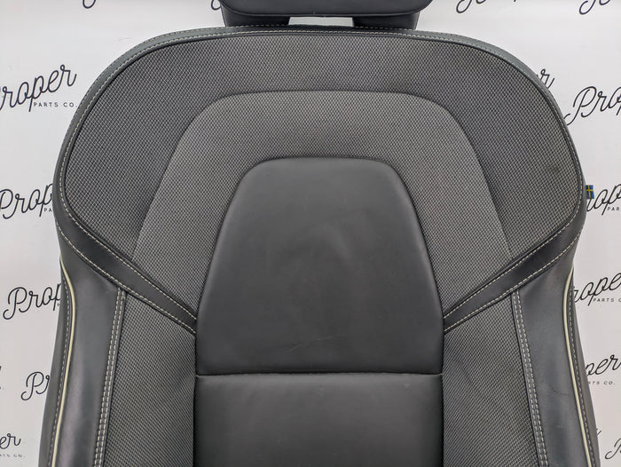 2021 Volvo V60 T6 R-Design Front Right/Passenger Side Black Leather Heated Seat *DAMAGED*