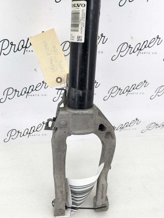 2021 Volvo V60 T6 R-Design Right/Passenger Side Front Strut W/Coil Spring & Fork 31658475/31476123