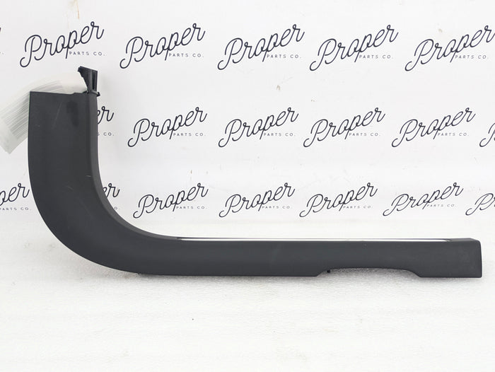 2021 Volvo V60 T6 R-Design Front Right Door Sill Trim 31468387