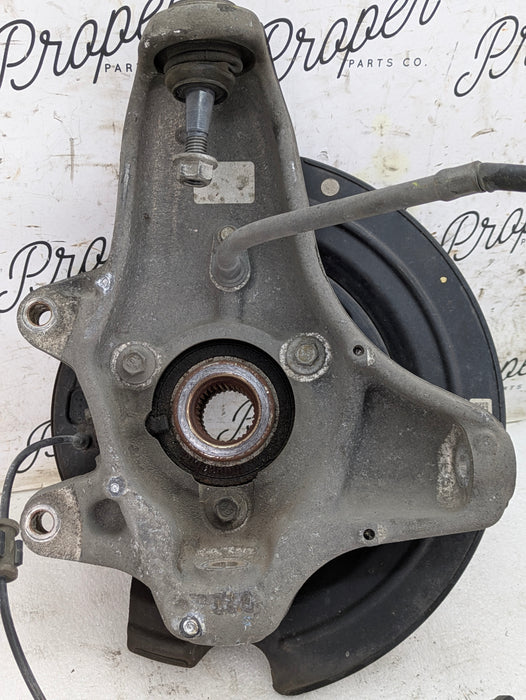 Chevrolet C7 Corvette Stingray Z51 Rear Right/Passenger Side Spindle/Knuckle/Hub W/Parking Brake Line
