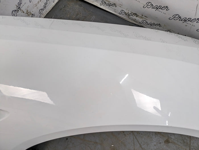 Chevrolet C7 Corvette Stingray Front Right/Passenger Side Fender Arctic White (G8G) *DAMAGED*