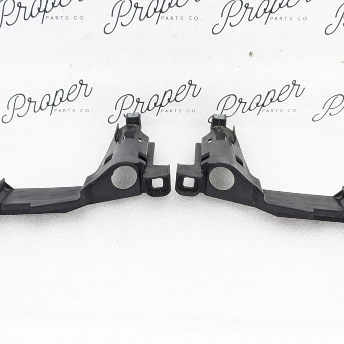 E46 M3 330ci 328ci 325ci 323ci 320i Headlight Bracket Set Left Right 1301073017/1301073018