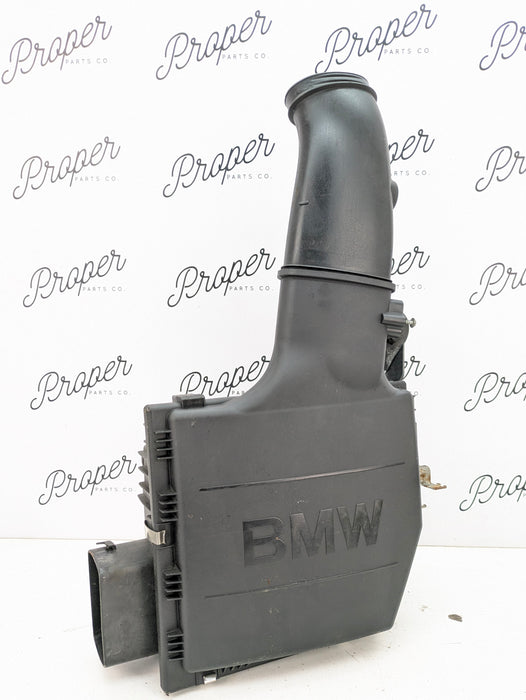BMW E90 E92 E93 335xi 335i E88 E82 135i N55 Engine Intake Air Box Filter Housing 7599284