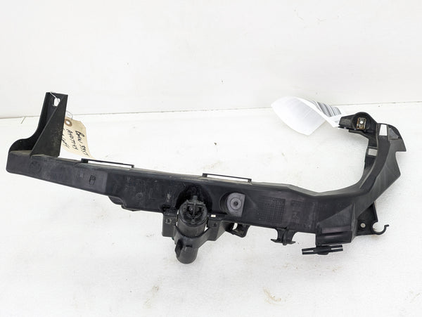 BMW E90 E91 335xi 328xi LCI Front Left Headlight Arm Bracket Mount 7138401