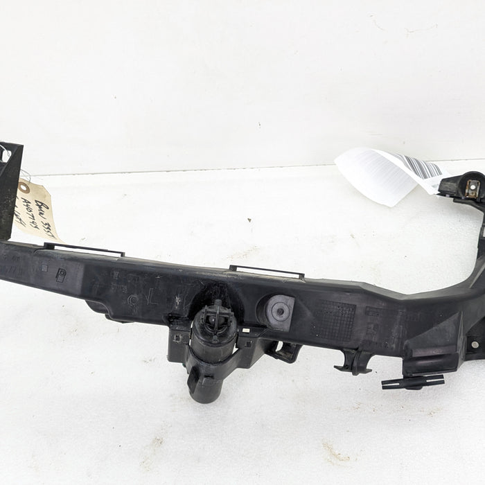 BMW E90 E91 335xi 328xi LCI Front Left Headlight Arm Bracket Mount 7138401