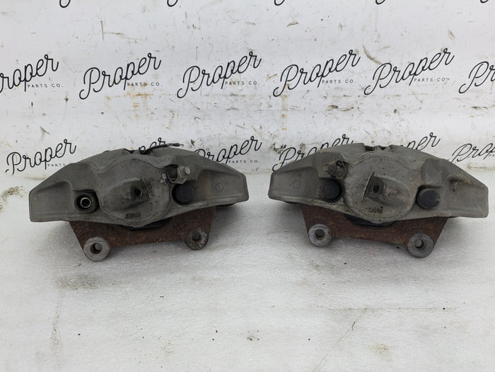 BMW E90 E91 E92 E93 335xi Front Calipers Set Pair