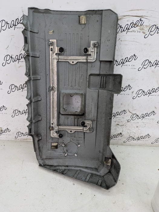 BMW E90 E92 E60 E61 530xi 525xi N52 Engine Ignition Cover Grey 7531324