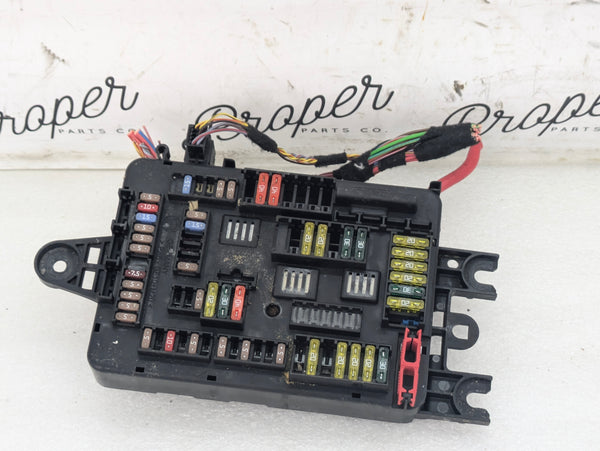 BMW F32 F30 F31 F33 F34 F36 3 & 4 Series Trunk Power Distribution Fuse Box 9337880