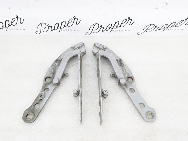 BMW E46 M3 330i 328i 325i 323i Front Hood Hinge Left Right Alpine White Set 41617028577/41617028578