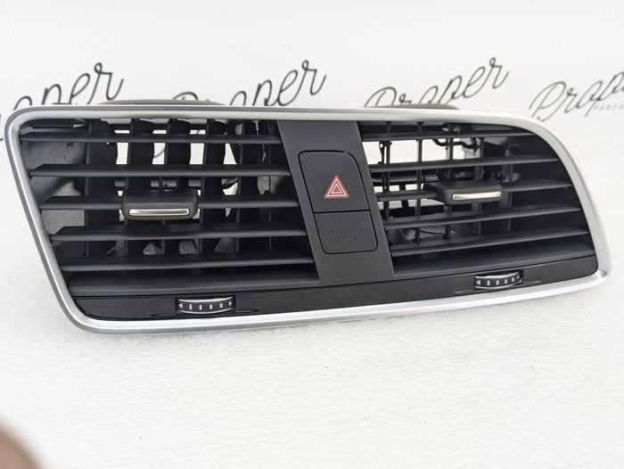 2016-2018 Audi 8U Q3 Front Center Vent Heater A/C Grille & Hazard Switch Button 8U1820951