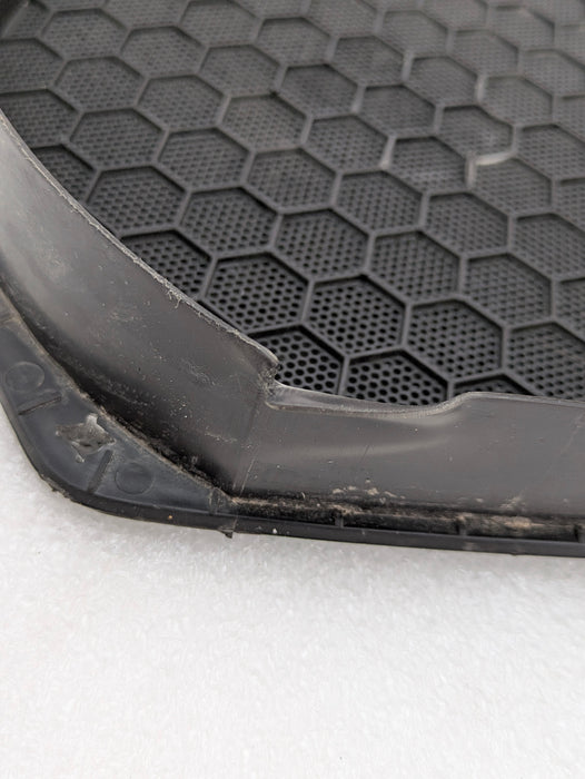 Chevrolet C7 Corvette Stingray Left/Driver Side Door Audio Speaker Grill Trim APY44525 *DAMAGED*