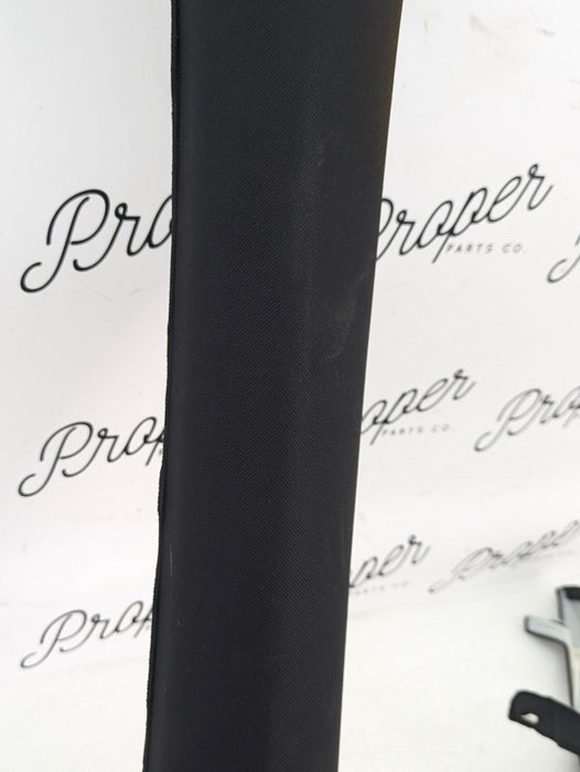 2021 Volvo V60 T6 R-Design Left & Right Black A Pillar Trim Set 31479191/31479193