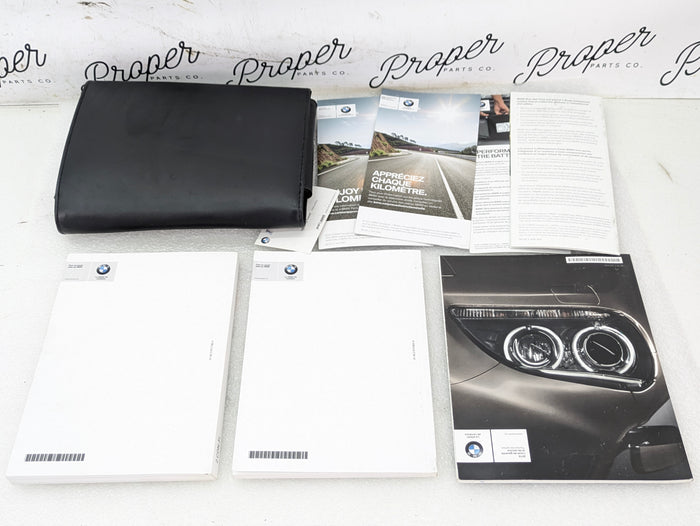 BMW F22 228xi French Language Owners Manuals & Leather Case 8833313 *NOTE*