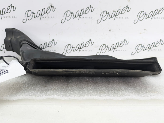 BMW E46 330Ci 328Ci 325Ci 323CI M54 Engine Upper Air Intake Snorkel Duct Scoop Guide 7501988