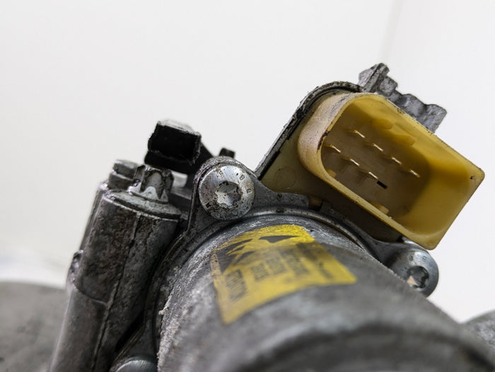 BMW E92 E91 E90 335xi 330xi 328xi 325xi AWD All-Wheel Drive ATC300 Transfer Case & Actuator Motor 7599690