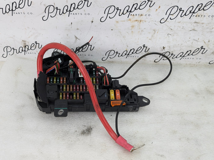 BMW E60 E61 530xi Rear Power Fuse Panel Junction Box 6956505