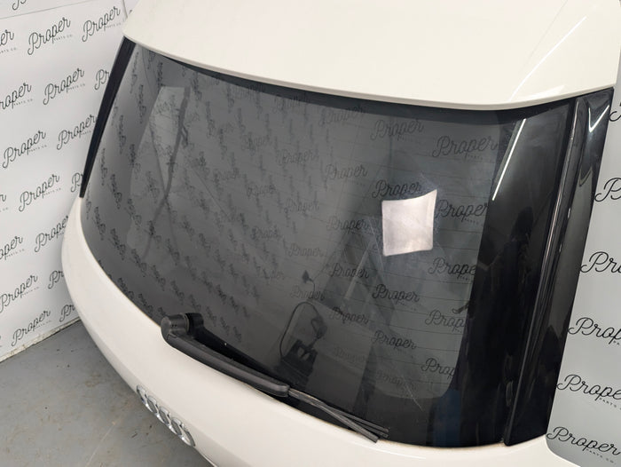 2015-2018 Audi 8U Q3 Rear Tailgate Lift Gate Trunk Lid Cortina White 8U0827025B