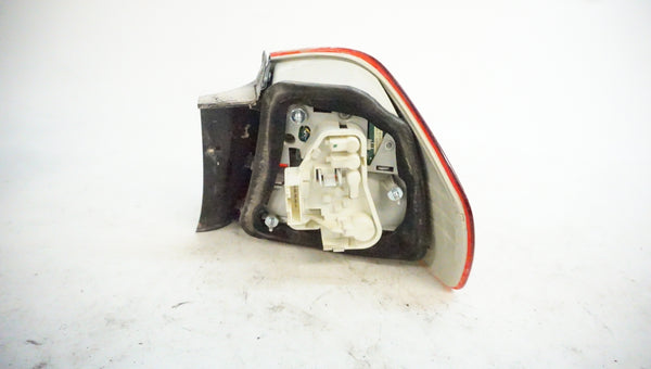 BMW E90 LCI DRIVER SIDE OUTER TAIL LIGHT