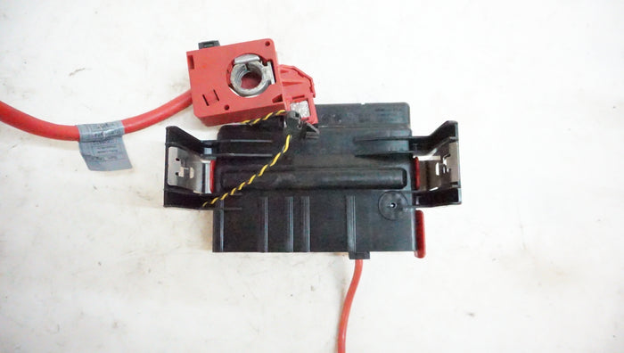 BMW E9X POWER DISTRIBUTION BOX AND POSITIVE BATTERY TERMINAL