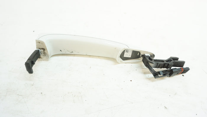 BMW E90 E91 3 Series Right Front Comfort Access Door Handle Alpine White 3 (300) *DAMAGED*