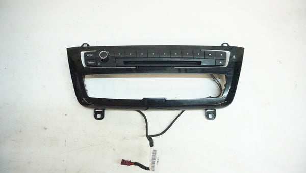 BMW F3X RADIO CONTROL PANEL & TRIM WITH LIGHTS 6814188