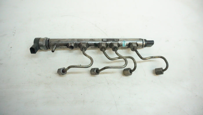 BMW F3X N47 DIESEL FUEL INJECTOR RAIL 7800601