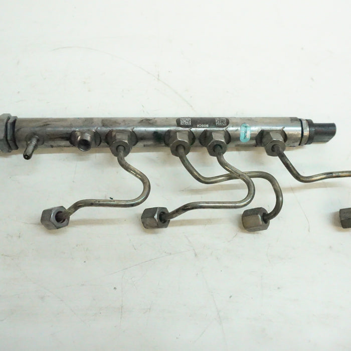 BMW F3X N47 DIESEL FUEL INJECTOR RAIL 7800601