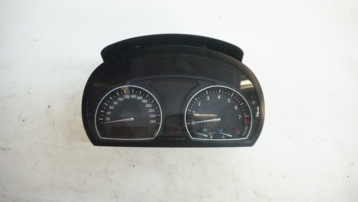 BMW E83 X3 LCI 3.0si N52 Gauge Cluster KPH 3448332/62113448332