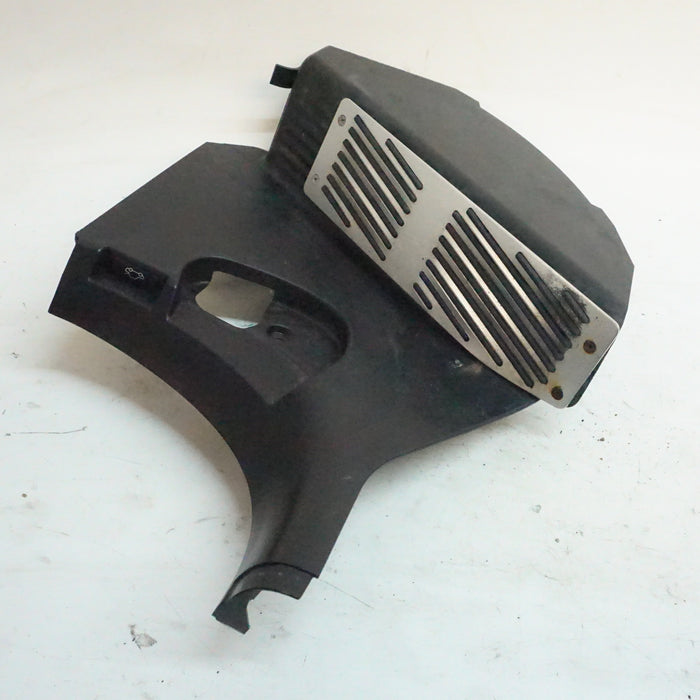 BMW E46 SEDAN DEAD PEDAL W/ AFTERMARKET ALUMINUM PLATE 8220009