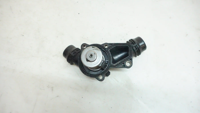 BMW E46 THERMOSTAT W/ HOUSING 5385296