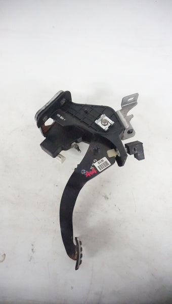 HYUNDAI BK1 GENESIS COUPE CLUTCH PEDAL ASSEMBLY