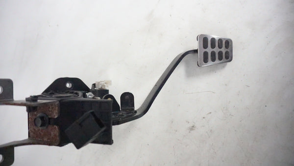 HYUNDAI BK1 GENESIS COUPE CLUTCH PEDAL ASSEMBLY