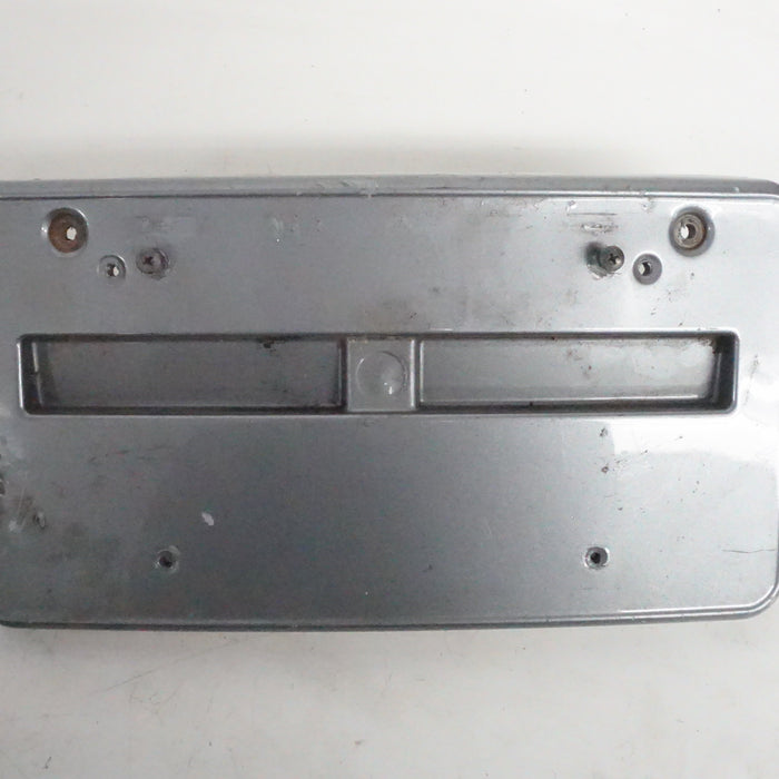 BMW E46 FRONT BUMPER LISCENSE PLATE HOLDER COUPE/CONVERTIBLE 8204364