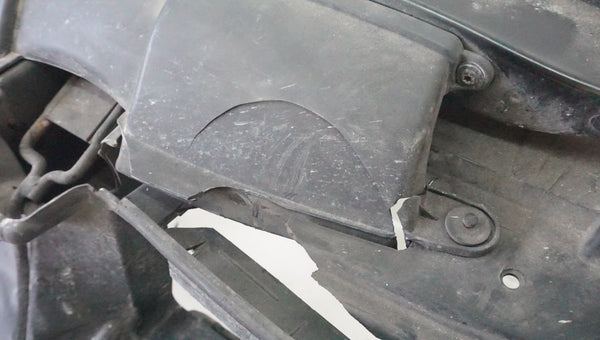 BMW E92 E93 3 Series Radiator Support 51647058594 *NOTE*