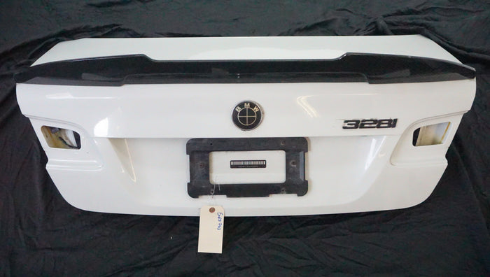 BMW E92 TRUNK W/ AFTERMARKET SPOILER Alpine White 3 (300)